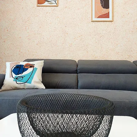 アパート Art Sense мезонет