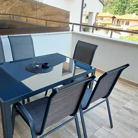 アパート Art Sense мезонет *